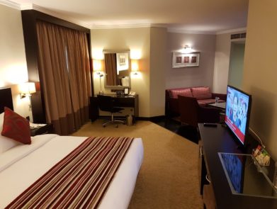 Junior-Suite-01-391x295